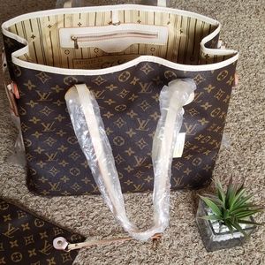 Women's tote